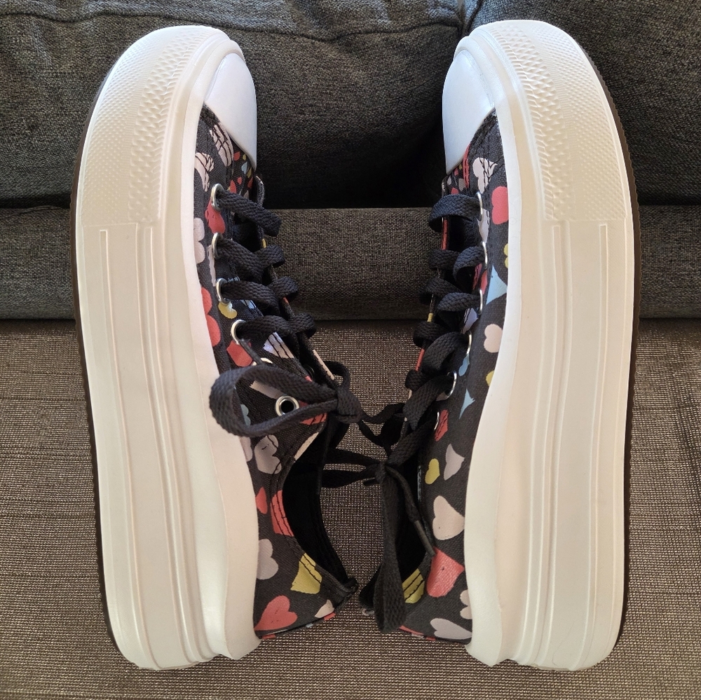 Heart Pattern Converse - image 5